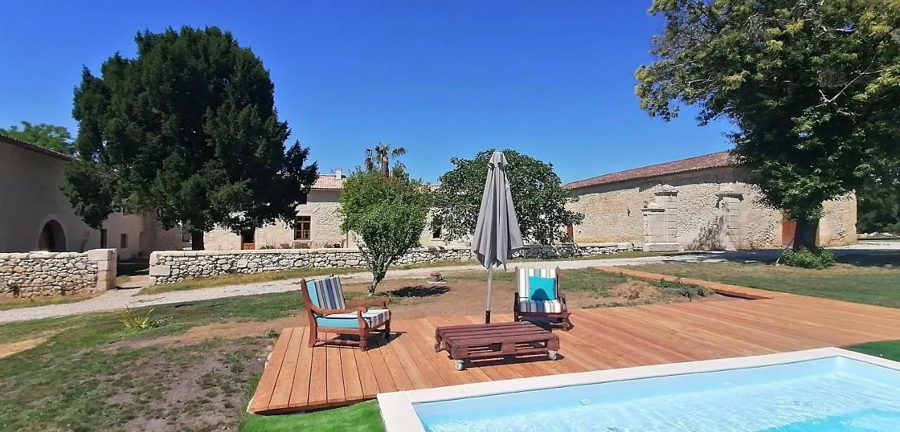 Domaine De Gaia, Piscine, Petanque, Ping Pong, Proche Saint-Emilion Bed & Breakfast Guillac  0*, Guillac (Gironde) France